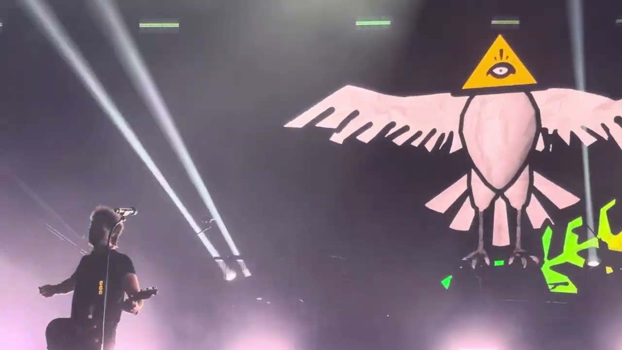 @vivasuecia_oficial - #DolorYGloria  ( Movistar Arena 31-10-25 ).