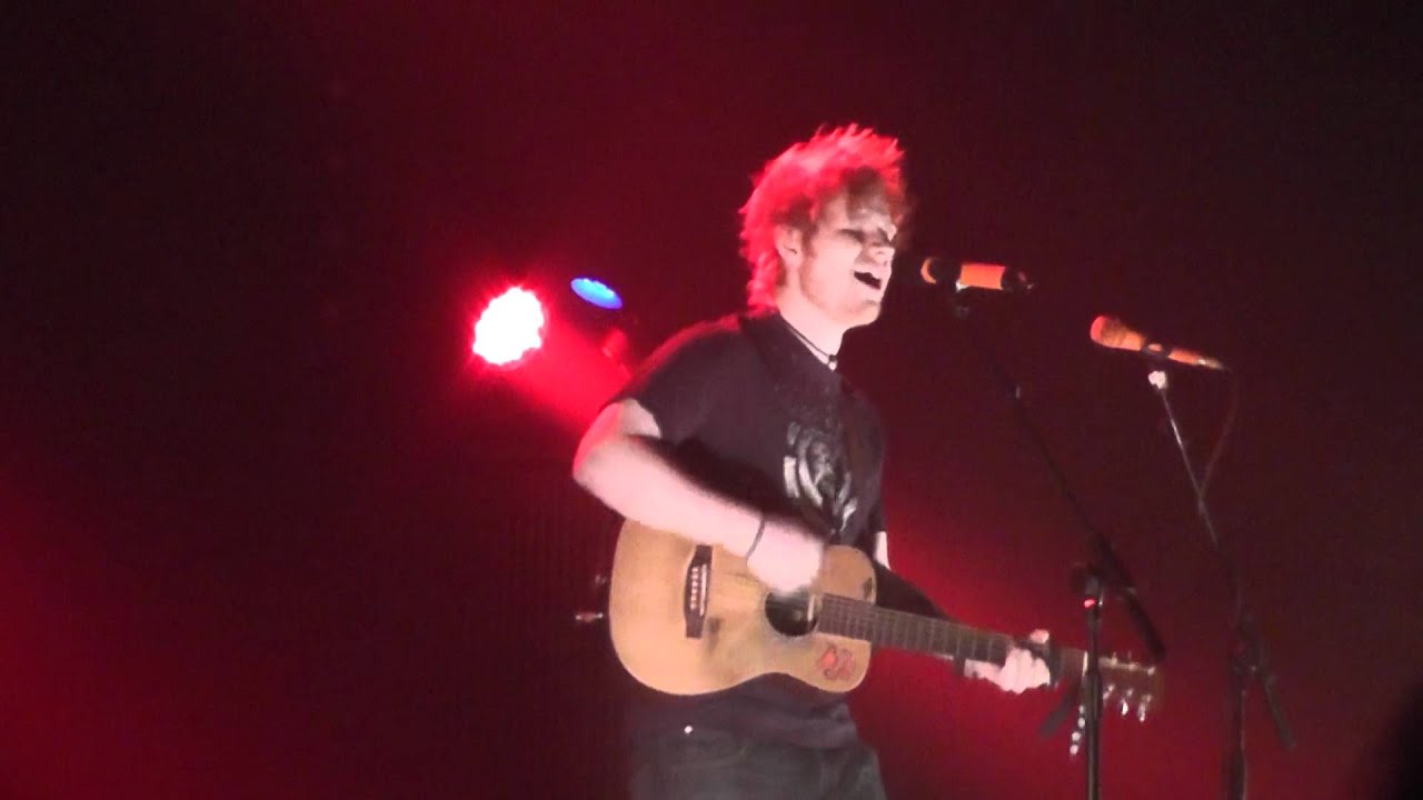 Ed Sheeran - Give Me Love (live @ DOCKS in Hamburg, 06.03.12) HD
