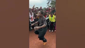 A Nova Dança De Niassa Kaduda 