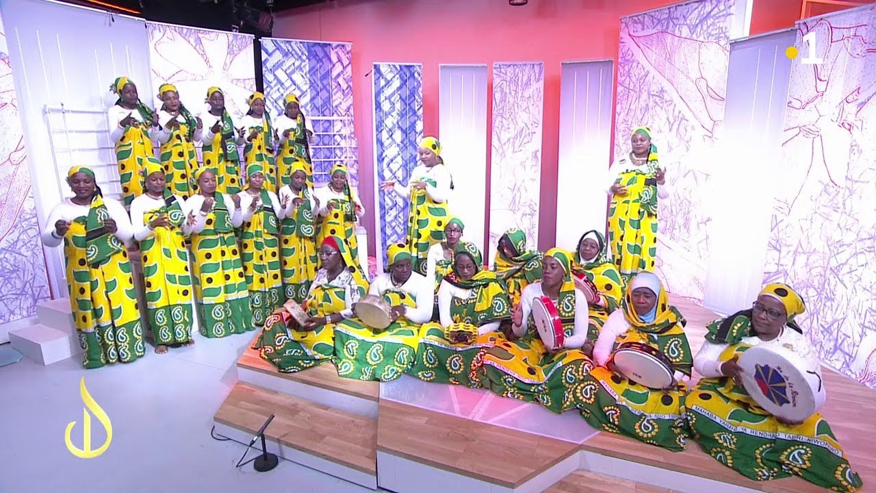 Dëbaan-ni: Prestation de la madrassati Limouhoutari de Kani-kéli.