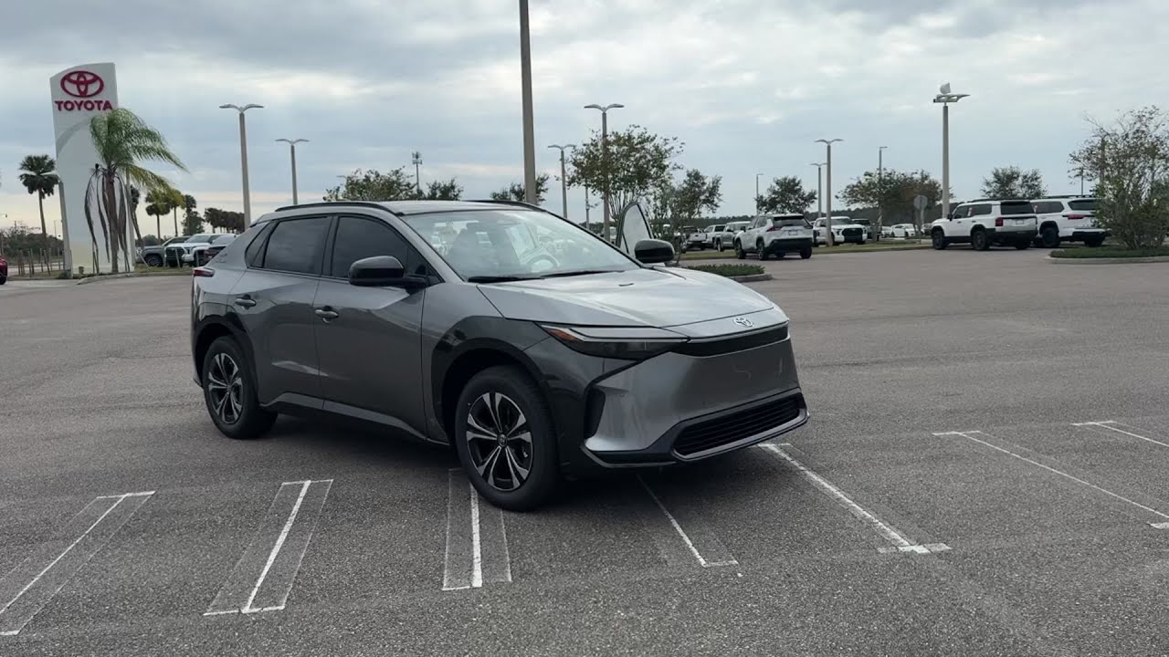 2024 Toyota bZ4X XLE Lakeland, Clermont, Winter Garden, Windermere ...