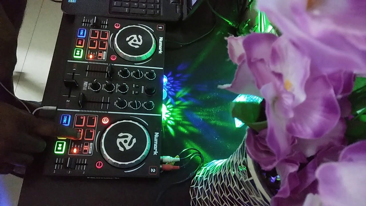 Numark party mix live 14 YouTube