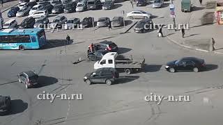В Новокузнецке на кольце у вокзала произошла авария
