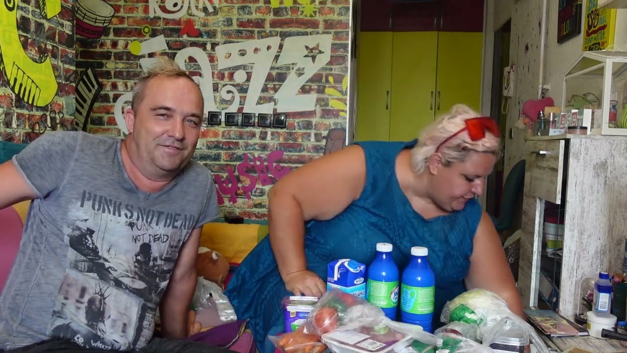 Hitno u food haul-Frizider prazan