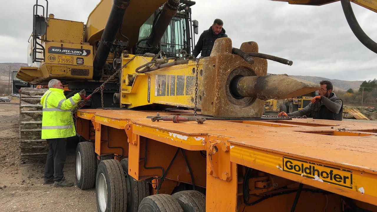 ジャイアント Transporting The Caterpillar 385C Excavator & HB10000 H. Hammer