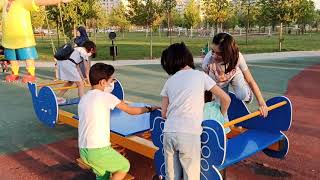Kral Miraç Parkta Oynadı Eğlendi