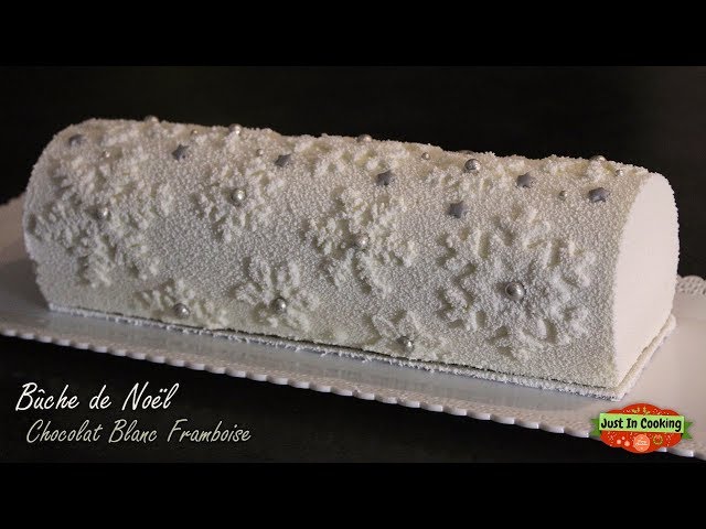 Bûche de noël framboises et chocolat blanc - Recette par Djoudjou
