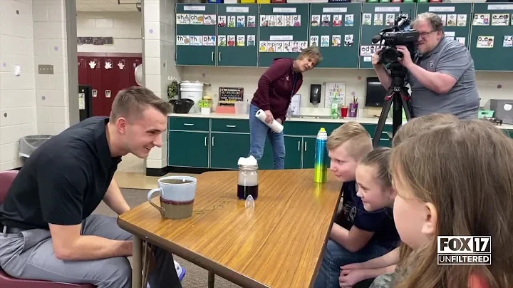 Weather Experiment: Cloud in a Jar