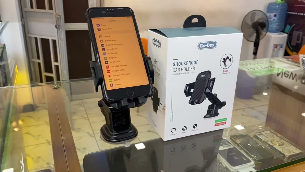 The Go-Des Gd-Hd693 Is a 2-in-1 Shockproof Car Phone Holder.