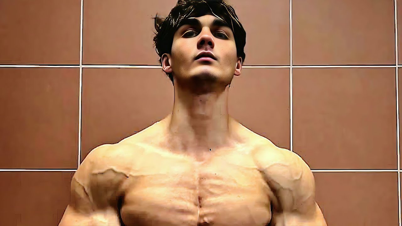 Young Man matt flexing muscles!!!  Viens pop