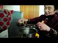 Tibetan Woman's Life: How is a Tibetan Retired Woman's Daily Life (A Normal Day in Lhasa)