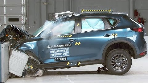 2021 Mazda CX-5 updated moderate overlap crash test (extended footage)