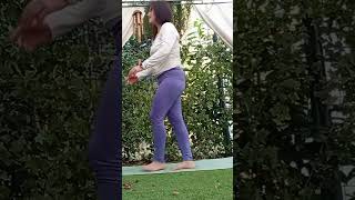 Stand ups, balance, side kick 🌿🍀#yoga #yogaroutine #workout #movement #womenshealth #mobility