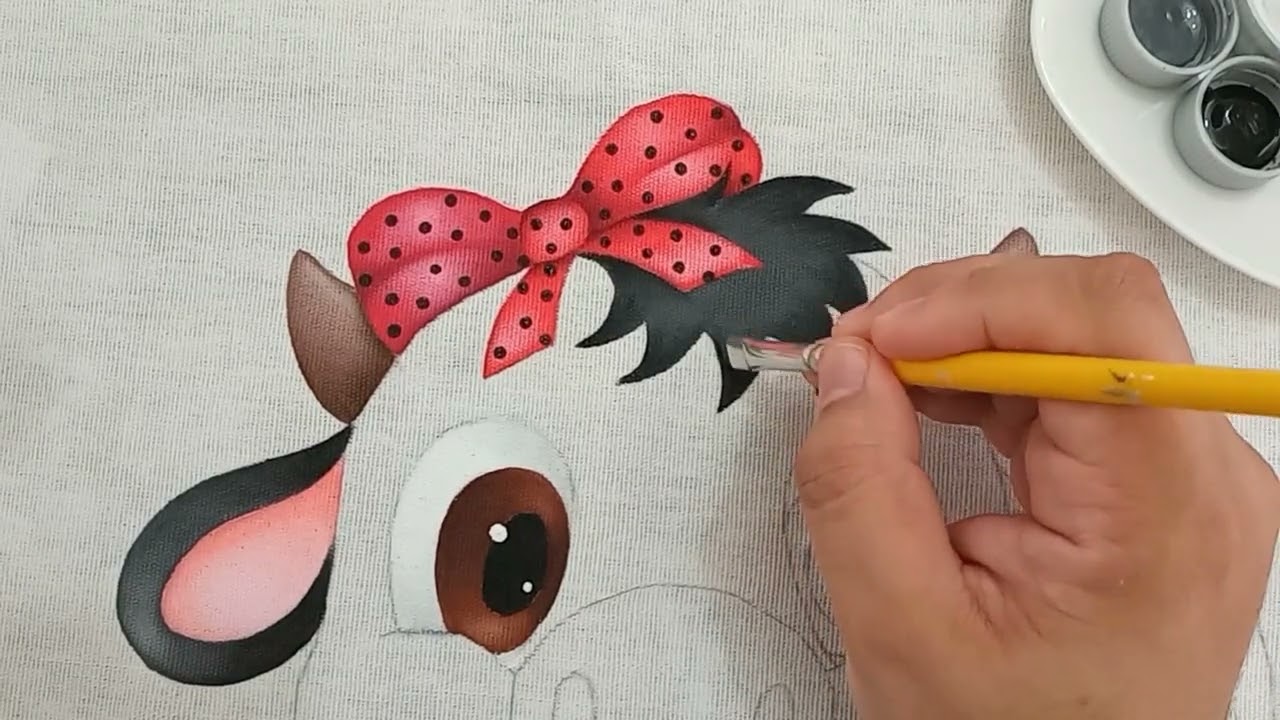 Vaquinha Feliz com Copos-de-leite Pintura em Tecido - Aula 305 - Bruno Silva - Parte 1