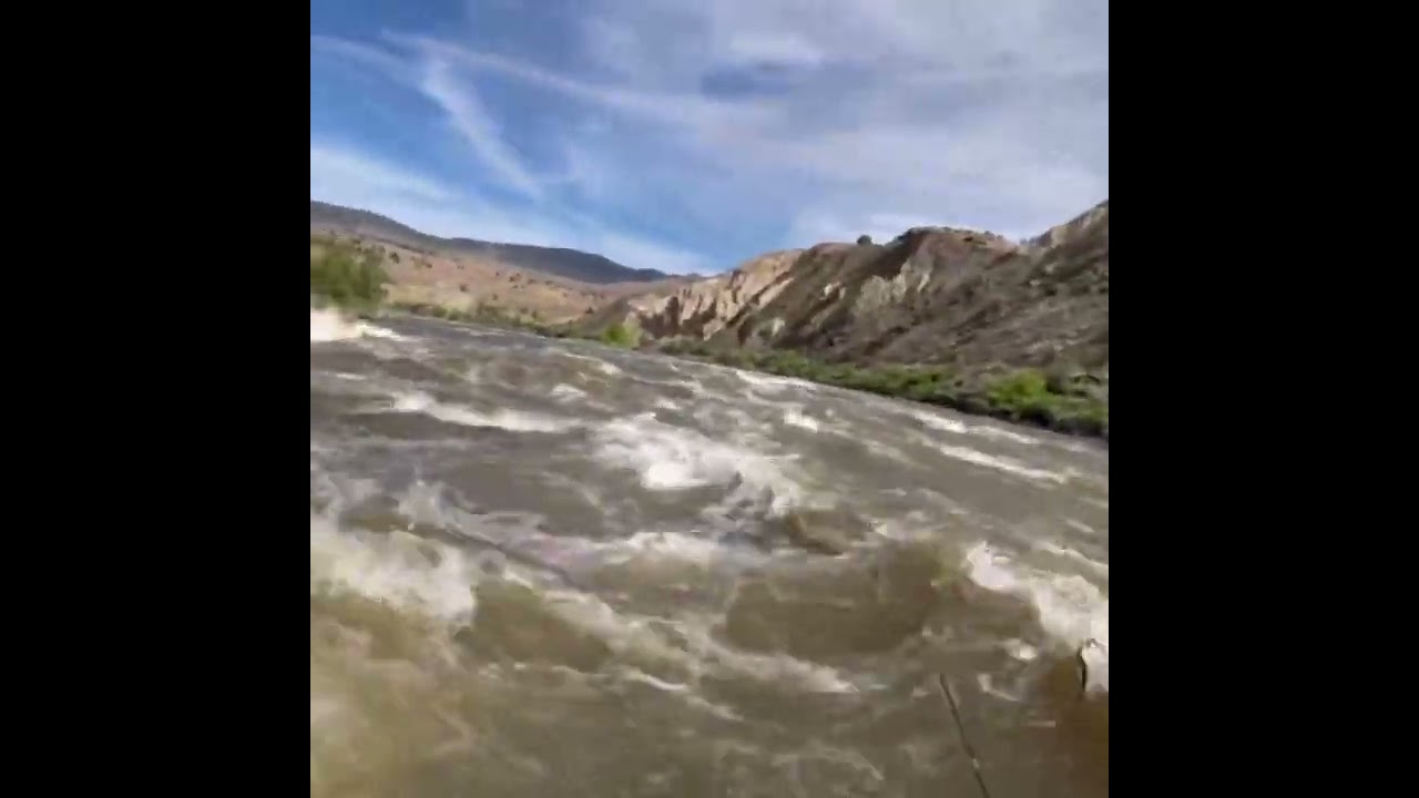 John day river 6-8-22 8,000 cfs clarno rapids and basalt