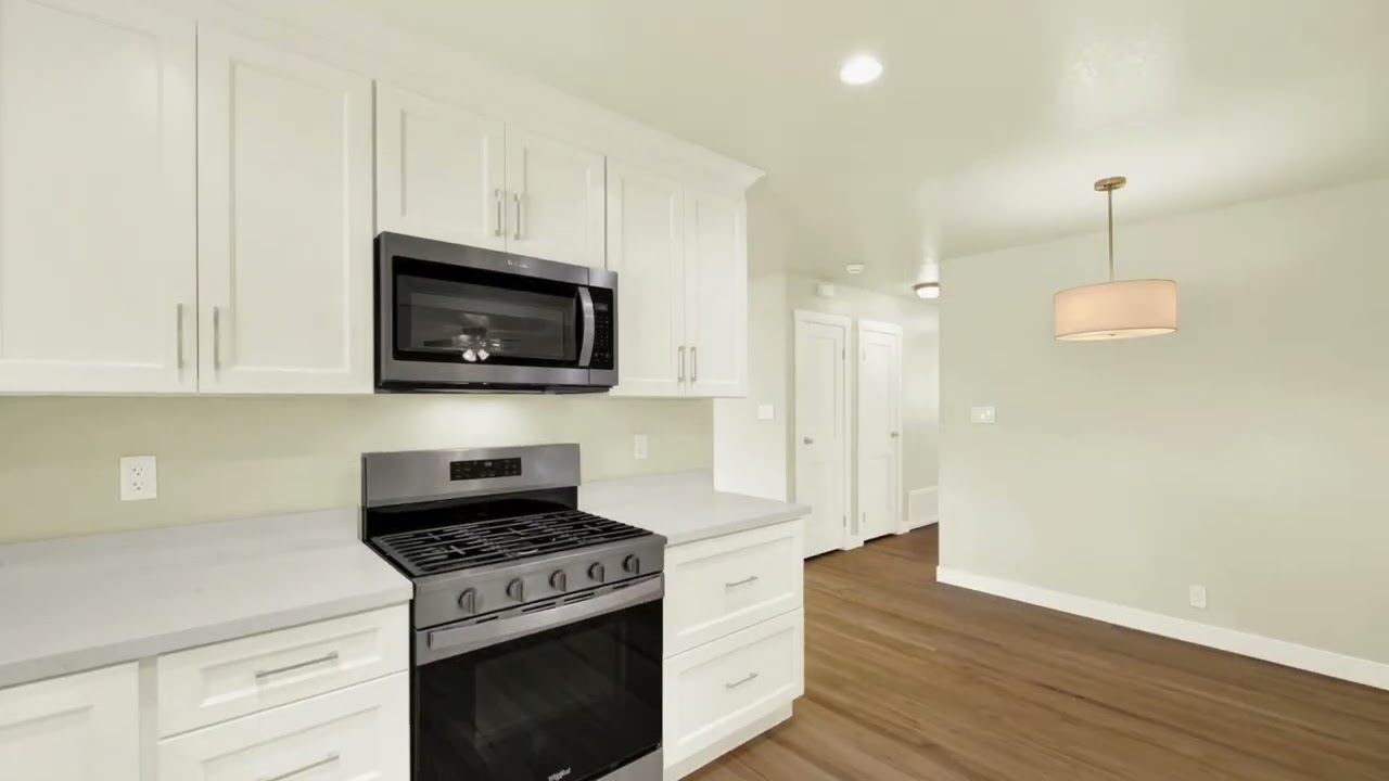 255 E Chestnut Street, Dixon CA