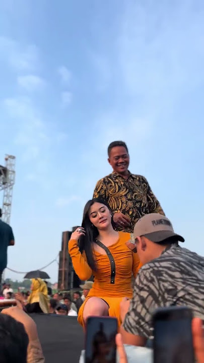 Tiara Amora gak ad obat #mahesa #tiaraamora #dangdut