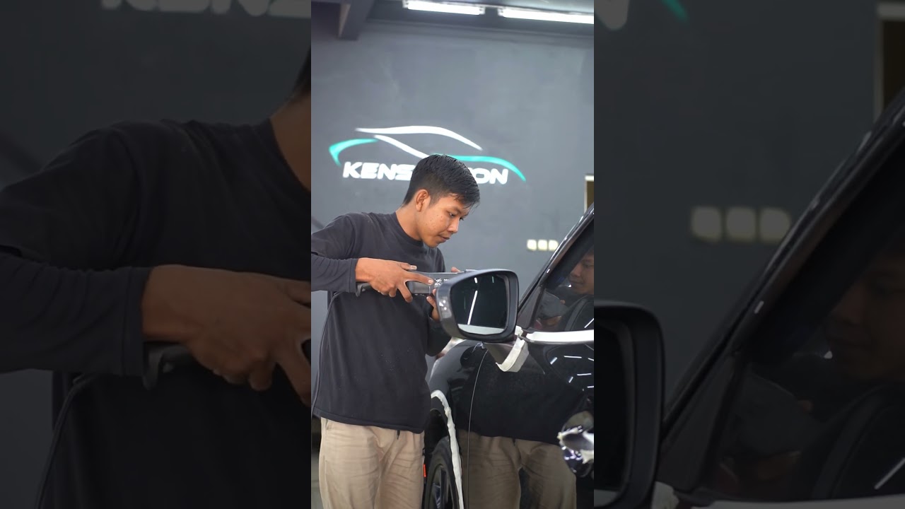 Bikin mobil kinclong luar dalam dengan Full Salon di Kensington Harapan Indah!  