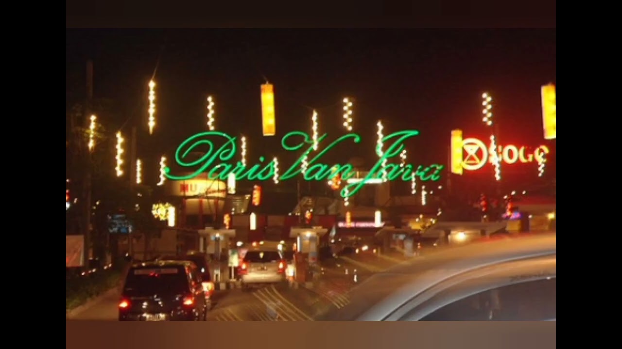 Bandung dengan beberapa mall hits nya