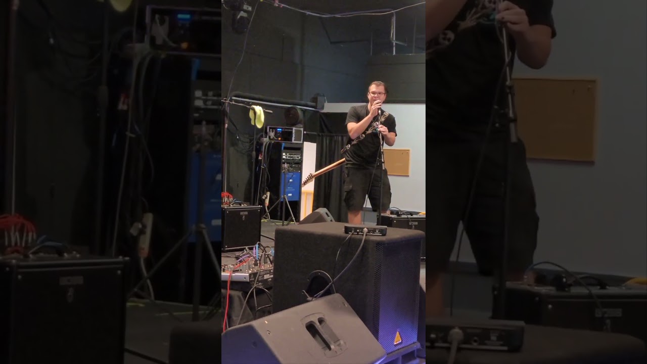 CLASSIC DISTRESS-Kryptonite By Trisitian