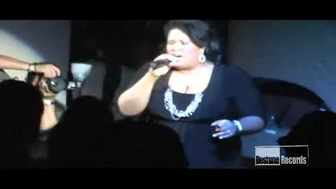VANESSA CONDE - FOR YOU & FALLING INTO LOVE LIVE [...