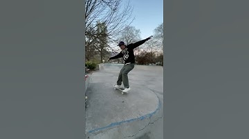FAKIE FRONTSIDE FLIP 😱 #skateboarding #shorts
