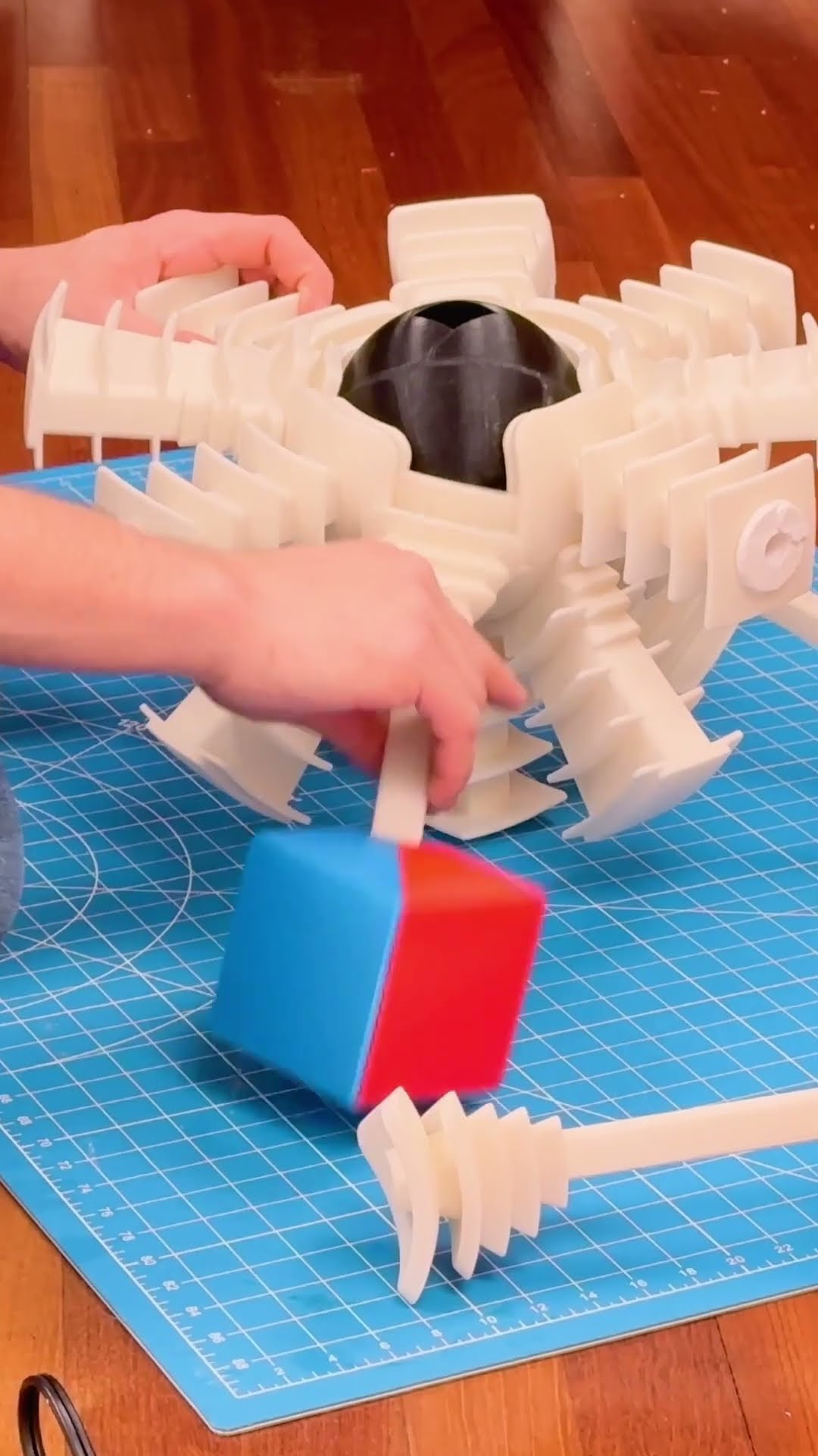 Building the 34x34 Rubik's cube! - YouTube