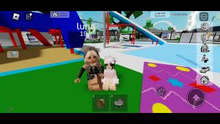 Mãe e Filha no Mundo Mágico do Roblox! 🌟🎮