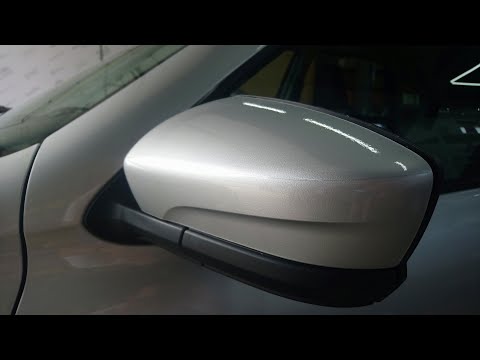 USB-Розетка в Lada Granta FL и накладки на зеркала в цвет кузова.