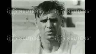 1930 BOXING: Phil Scott training