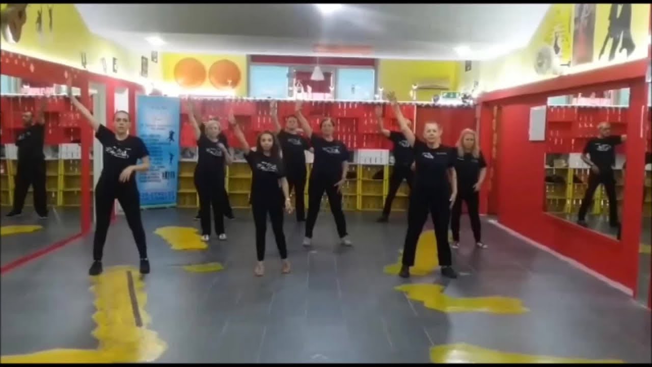 Azukita Ballo di gruppo 2018 Coreografia Roberto Comparetto