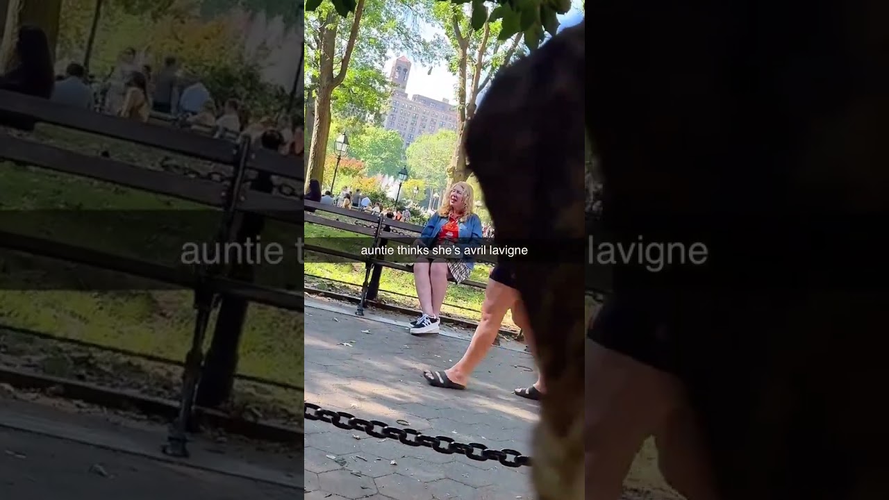 this lady thinks she's avril lavigne 👀