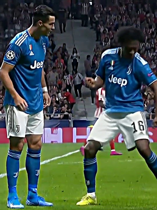 Ronaldo Reaction to Cuadrado Dance 😂