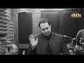 يا قلبى سيبك من اللى فى العشق يفرط ولا تأمنلوش لو جابلك غداك رمان ومفرط   نجومي