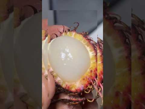 Have you tried the rambutan? #foodie #fruitlover #tallonnzeparti #yummy