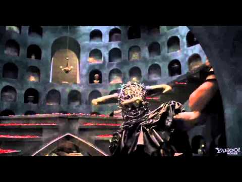 Immortals Clip   the Minotaur Fight ! trailersvideos2013
