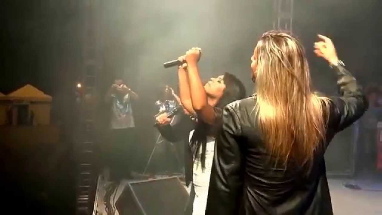 Me toma em teus Braços Senhor - Daniel Diau (Part. Paulinha Abelha & Marlus).