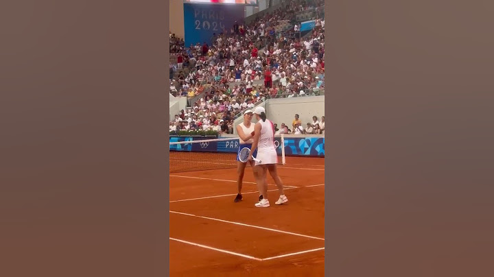 Collins not happy with Iga Swiatek! 😡#shorts #tennis