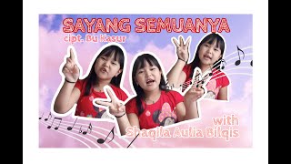 Bernyanyi lagu Sayang Semuanya Cipt. Bu Kasur