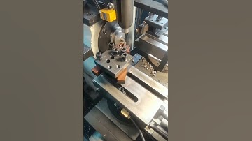 Automatic loading unloading on cnc lathe 341