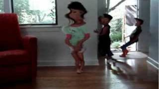 Slit Scan Kids twist with door test render