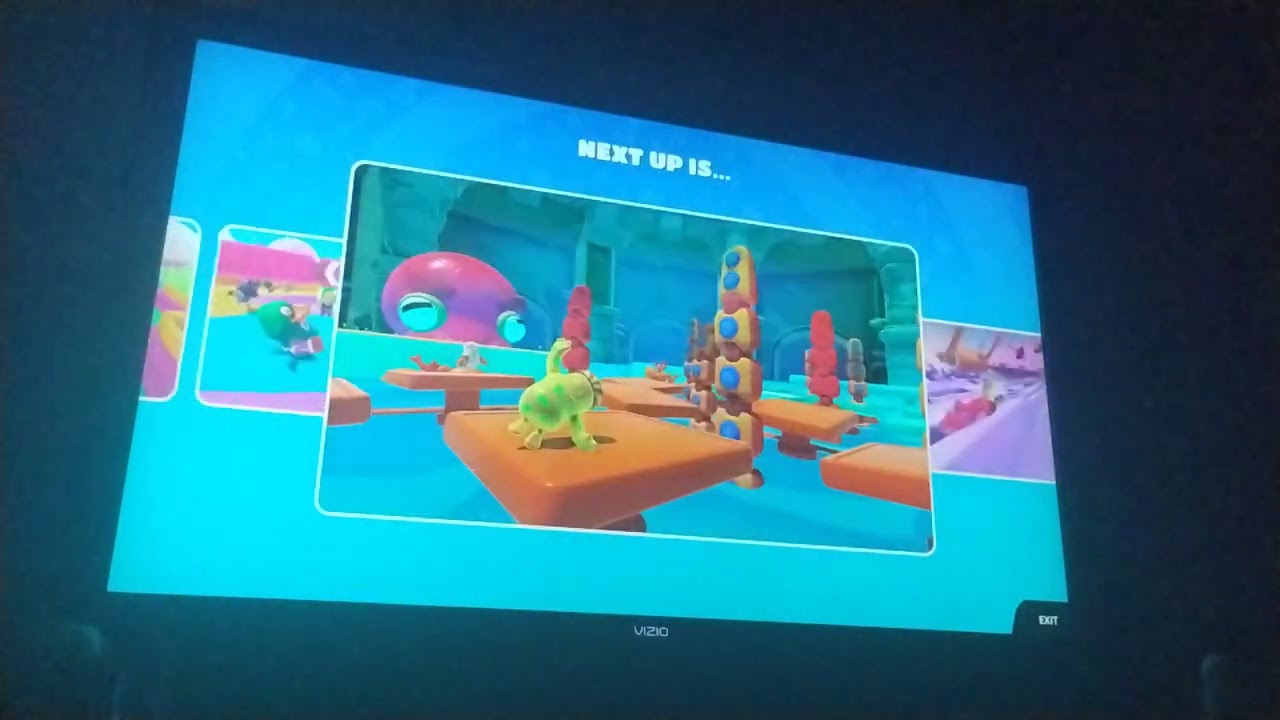 Fall Guys - Meeting Sandy Cheeks from SpongeBob SquarePants (Xbox One)