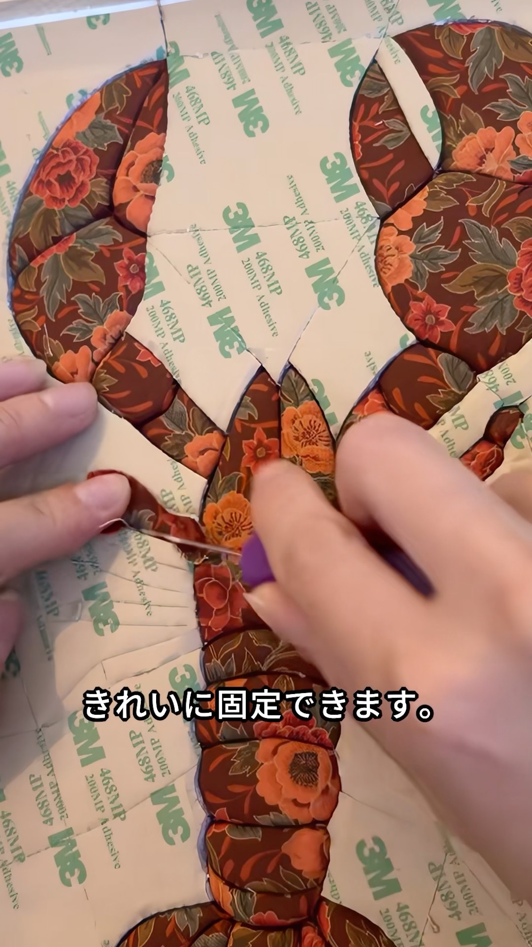 手作り　布絵 針も糸も使わずに布で絵を作る方法 - YouTube