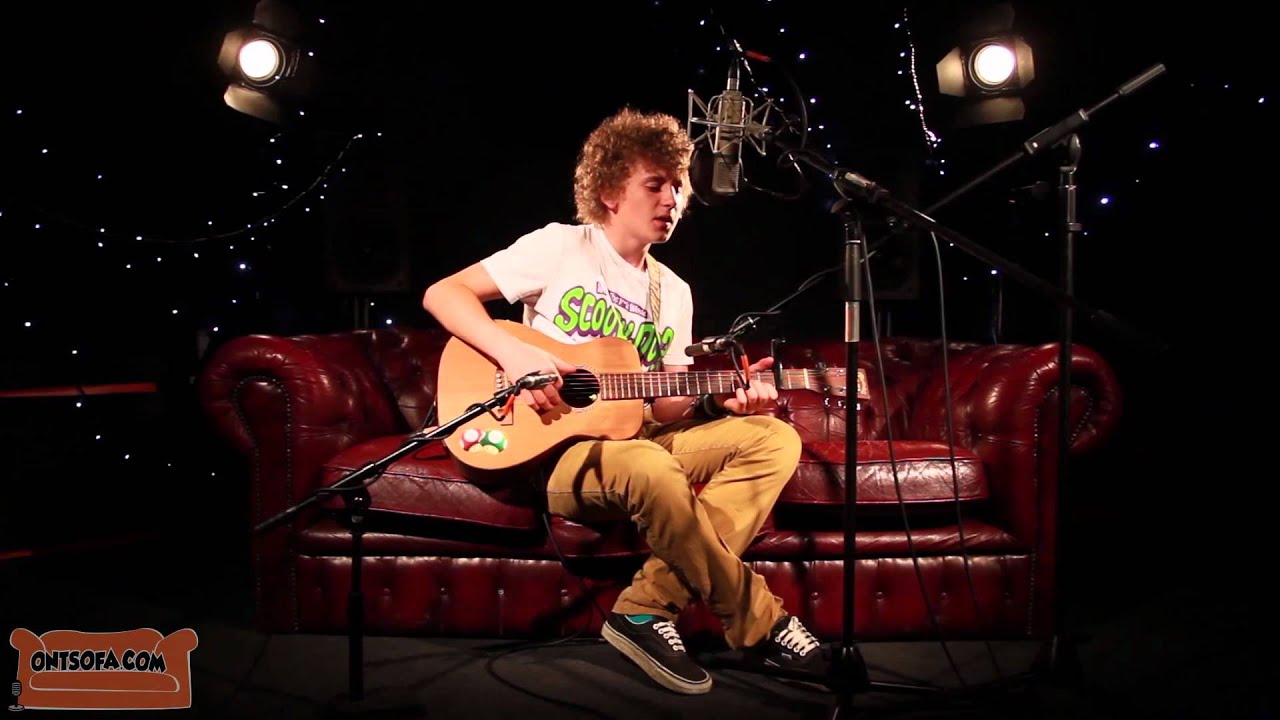Dylan Brierley - Dreams - Ont' Sofa Sessions adlı videoyu YouTube'da izle Dylan Brierley - Dreams - Ont' Sofa Sessions adlı videoyu YouTube'da izle