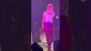 Hayley Williams listens to advice and performs in underwear