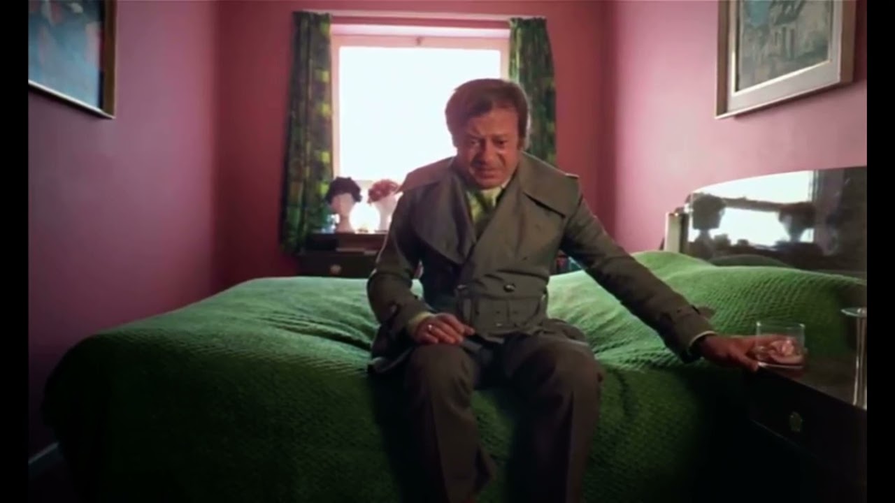 A Clockwork Orange (1971)Alex goes to the record shop YouTube