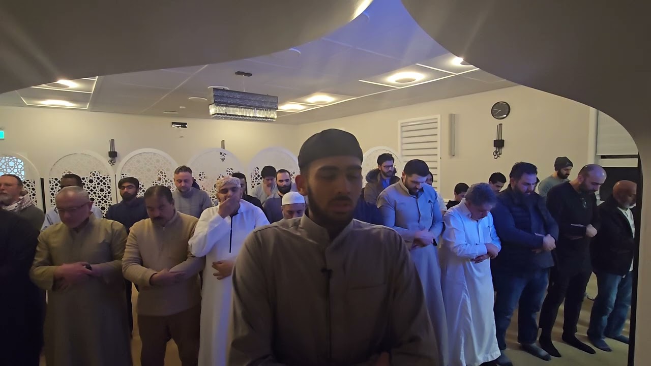 Taraweeh Prayers fifth night by shaikh Ibrahim  Akbar 