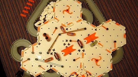 HexBug Nano Construct PinBall playground - with bounce off walls & seven Construct playground pieces