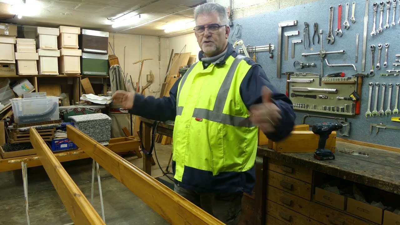 Hors série | Remplacement d'un vieux support de ruche. Fabrication et mise en place