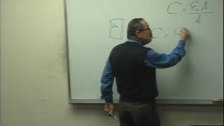 Lecture 18: Capacitance & Dielectric -4